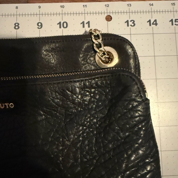 Vince Camuto Lizel Convertible Leather Black Textured Shoulder/Crossbody Bag - Picture 14 of 16